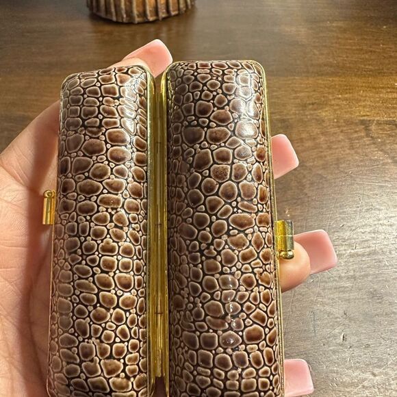 Vintage Carved Wood Asian Rubber Stamp & Original Case Signature “ MARY” - Picture 2 of 4